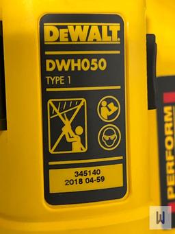 DEWALT DWH050 LARGE HAMMER DUST EXTRACTOR