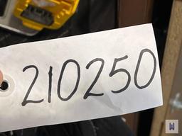 DEWALT DWH050 LARGE HAMMER DUST EXTRACTOR