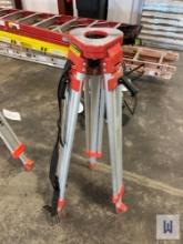 NORTHWEST NAT83 HEAVY DUTY TRI-POD