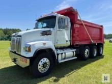 2018 WESTERN STAR 4700SF TRI-AXLE DUMP TRUCK, VIN # 5KKMAVDV8JPJN8031