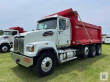 2017 WESTERN STAR 4700SF TRI-AXLE DUMP TRUCK, VIN # 5KKMAVDV4HPHV8767