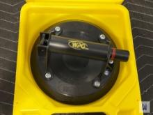 2020 WOODS POWR GRIP N4000 8 SUCTION CUP W/ CARRYING CASE