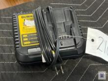 2020 DEWALT DCB115 12-20V MAX FAST CHARGER