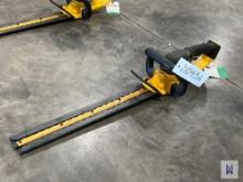 2021 DEWALT DCHT820 22 HEDGE TRIMMER, SN-665156