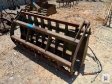 72 SKID STEER HYDRAULIC GRAPPLE ATTACHMENT, SN-1002212