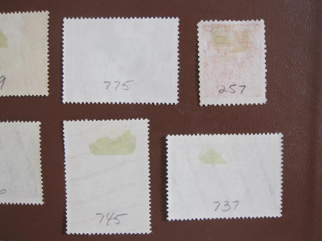 Lot of Paraguay postage stamps, many of them not canceled