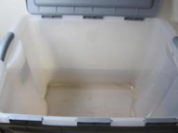 Sterilite 62 Qt Tote with flip top