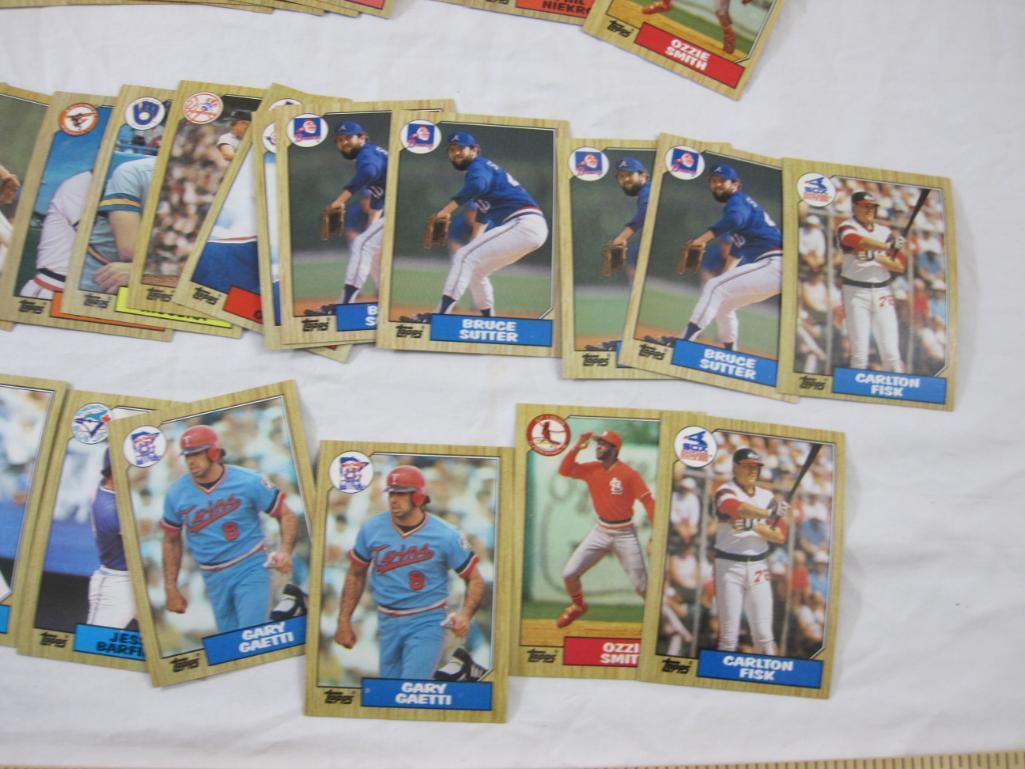 Lot of Topps 1987 MLB Baseball Trading Cards including Jesse Barfield, Bruce Sutter, Mike Scott,