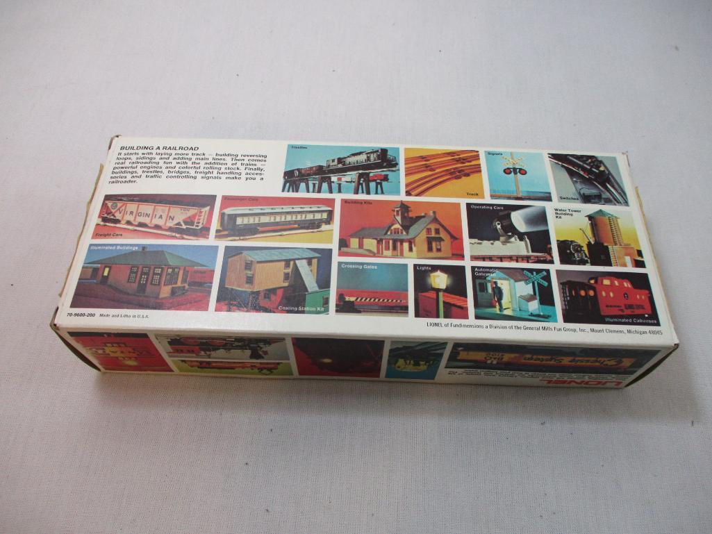Lionel Animated Gondola Erie Railroad 6-9307, O Scale, in original box, 1 lb 5 oz