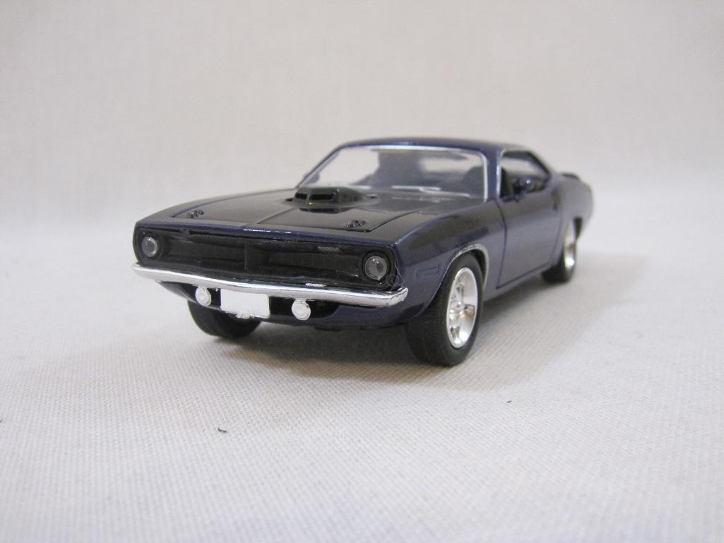 1970 Plymouth Cuda 1:32 Scale Model Car, New Ray, in original box, 11 oz