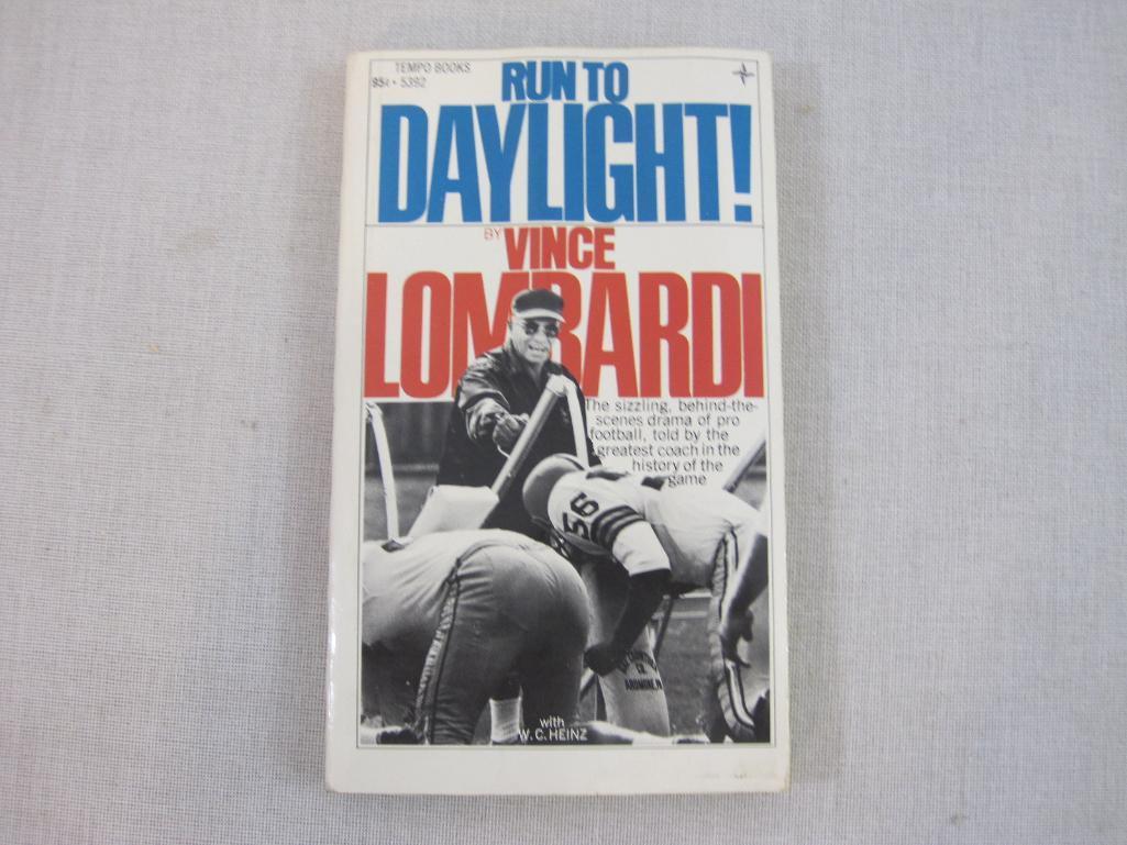 Vince Lombardi on Football Volume 4 VHS and Run to Daylight! Paperback by Vince Lombardi, 11 oz