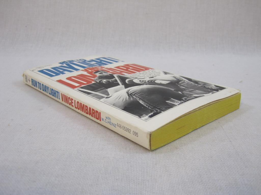 Vince Lombardi on Football Volume 4 VHS and Run to Daylight! Paperback by Vince Lombardi, 11 oz