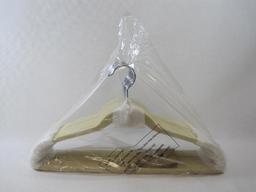ClutterFree Twentyfive Piece Flocked Cascading Space Saving Hangers, Ivory, New in Package