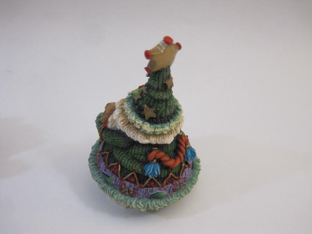 Three Vintage Crinkle Claus by Possible Dreams Christmas Figures including Crinkle Policeman 659502,