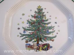 Set of Four Nikko Christmastime Dinner Plates, made in Japan, 7 lbs