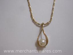 24 KT Gold Filled 23 Inch Necklace with 14 KT Gold Captured Pearl Pendant