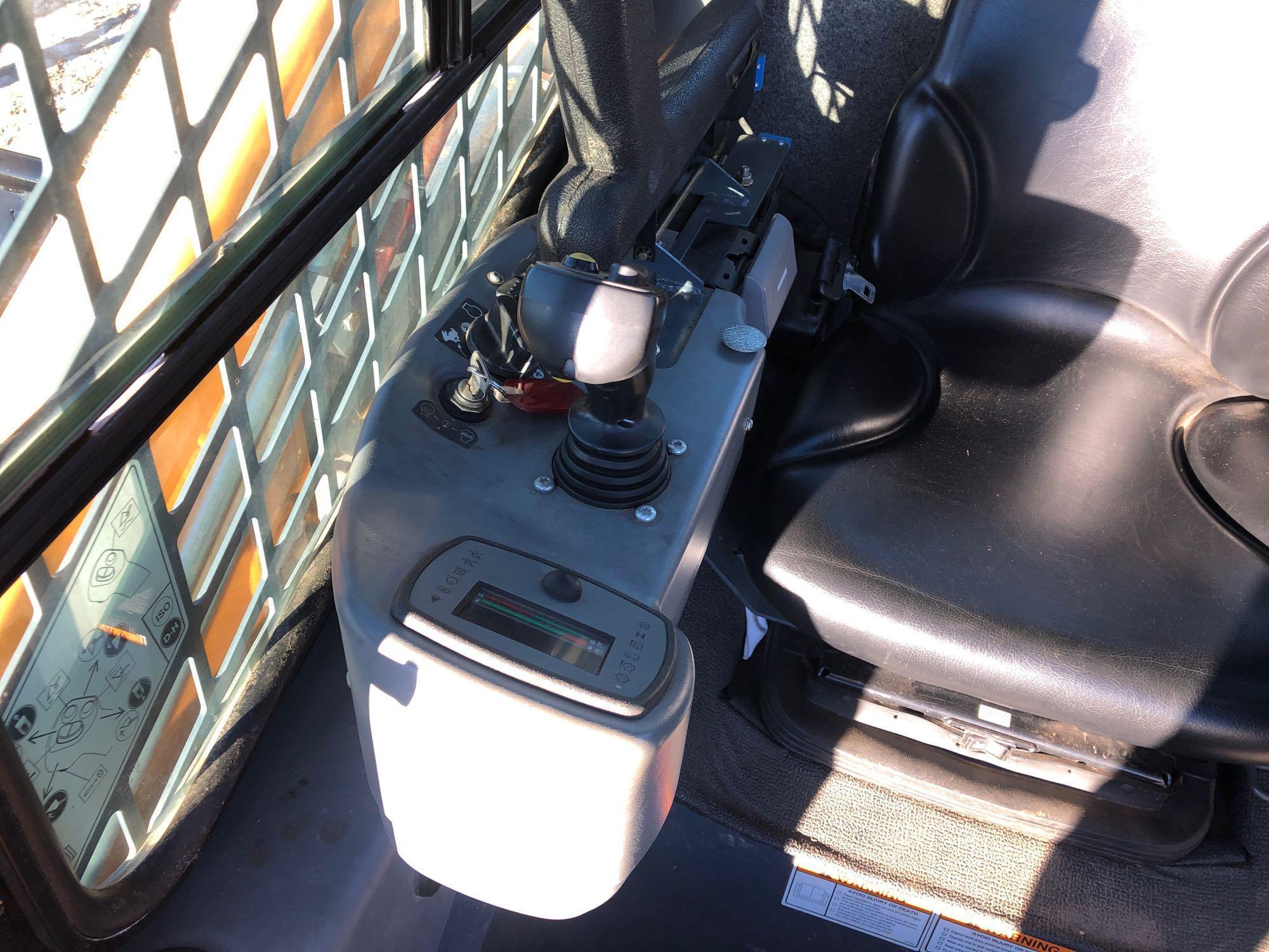 2015 MUSTANG 2500RT MULTI TERRAIN LOADER