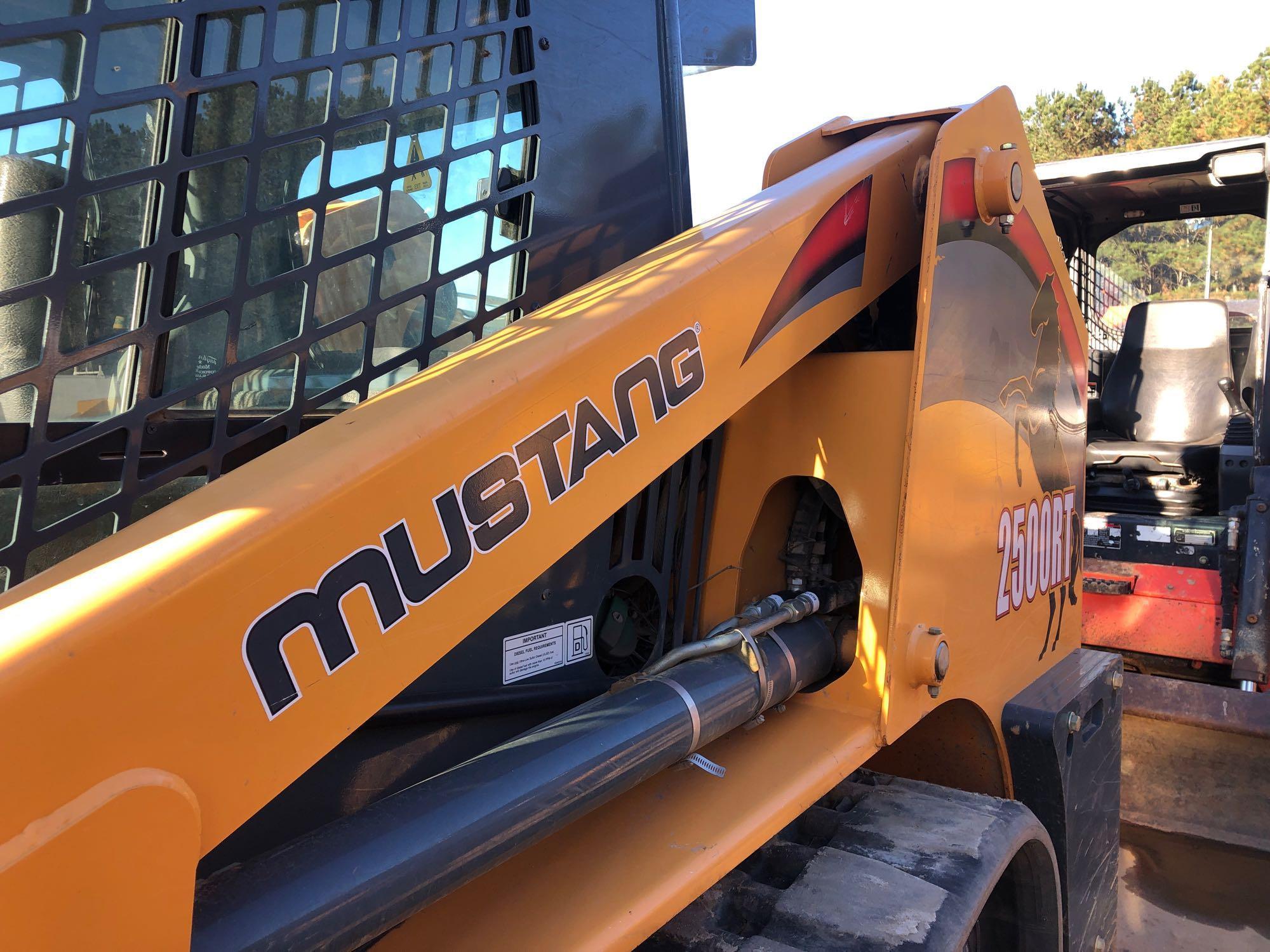 2015 MUSTANG 2500RT MULTI TERRAIN LOADER