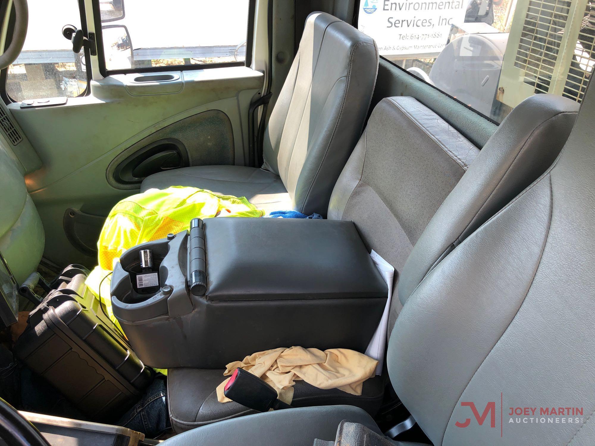 2007 INTERNATIONAL 4300 SBA 4X2 SERVICE TRUCK