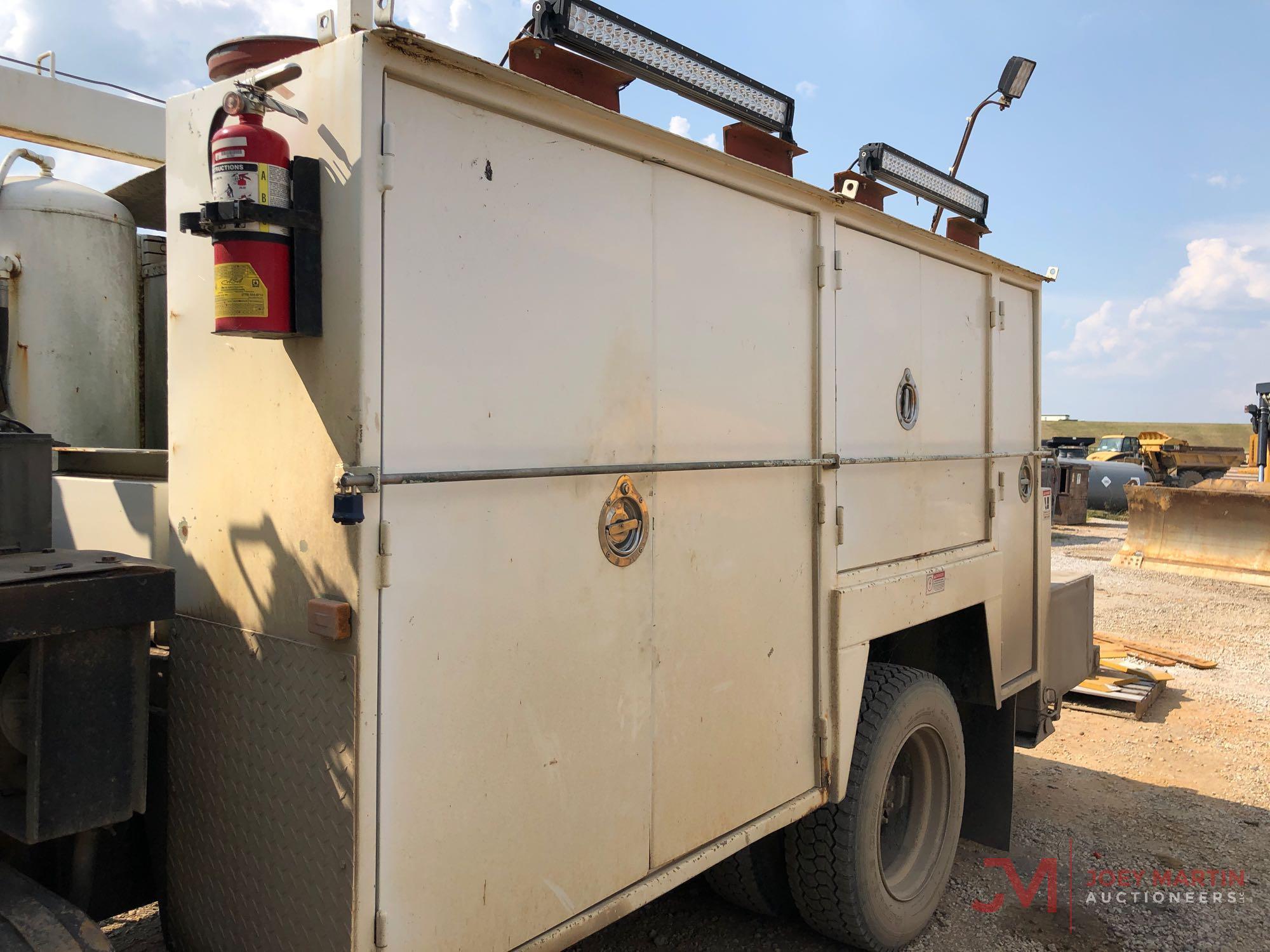 2007 INTERNATIONAL 4300 SBA 4X2 SERVICE TRUCK