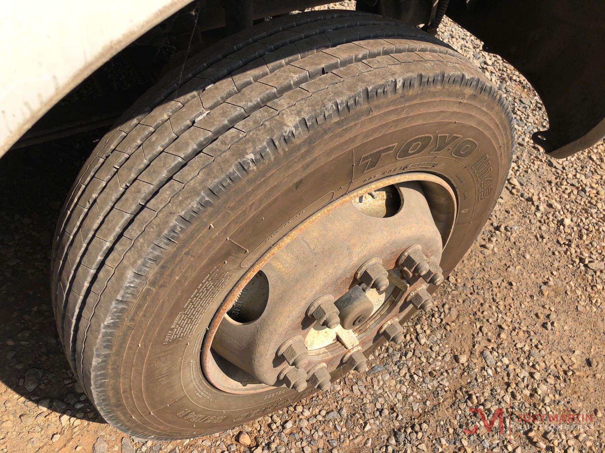 2007 INTERNATIONAL 4300 SBA 4X2 SERVICE TRUCK