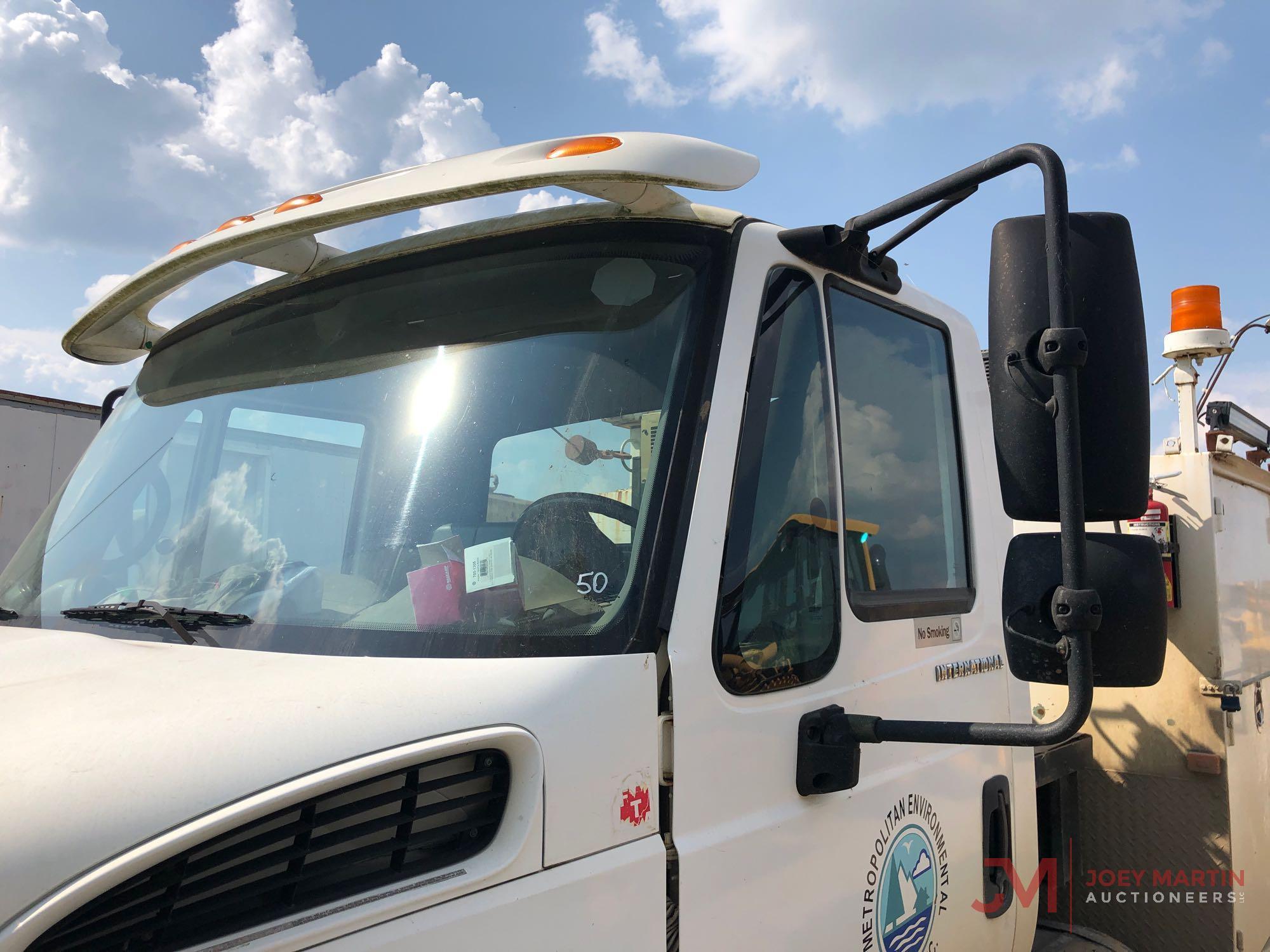 2007 INTERNATIONAL 4300 SBA 4X2 SERVICE TRUCK