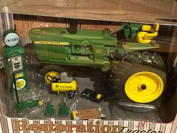 JOHN DEERE RESTORATION TRACTOR MODEL 4020