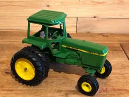 PRECISION CLASSICS THE 4440 TRACTOR