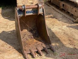 CAT 24" BACKHOE BUCKET