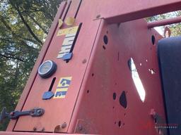 NEW HOLLAND 644 ROUND BALER