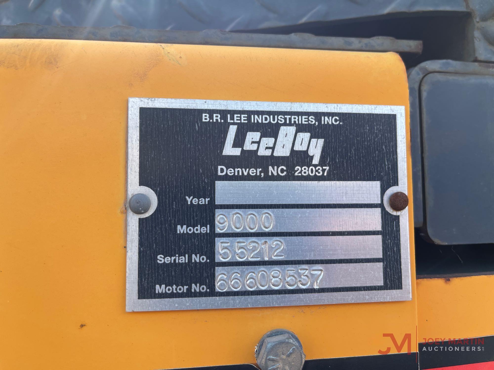 2013 LEEBOY 9000 ASPHALT PAVER