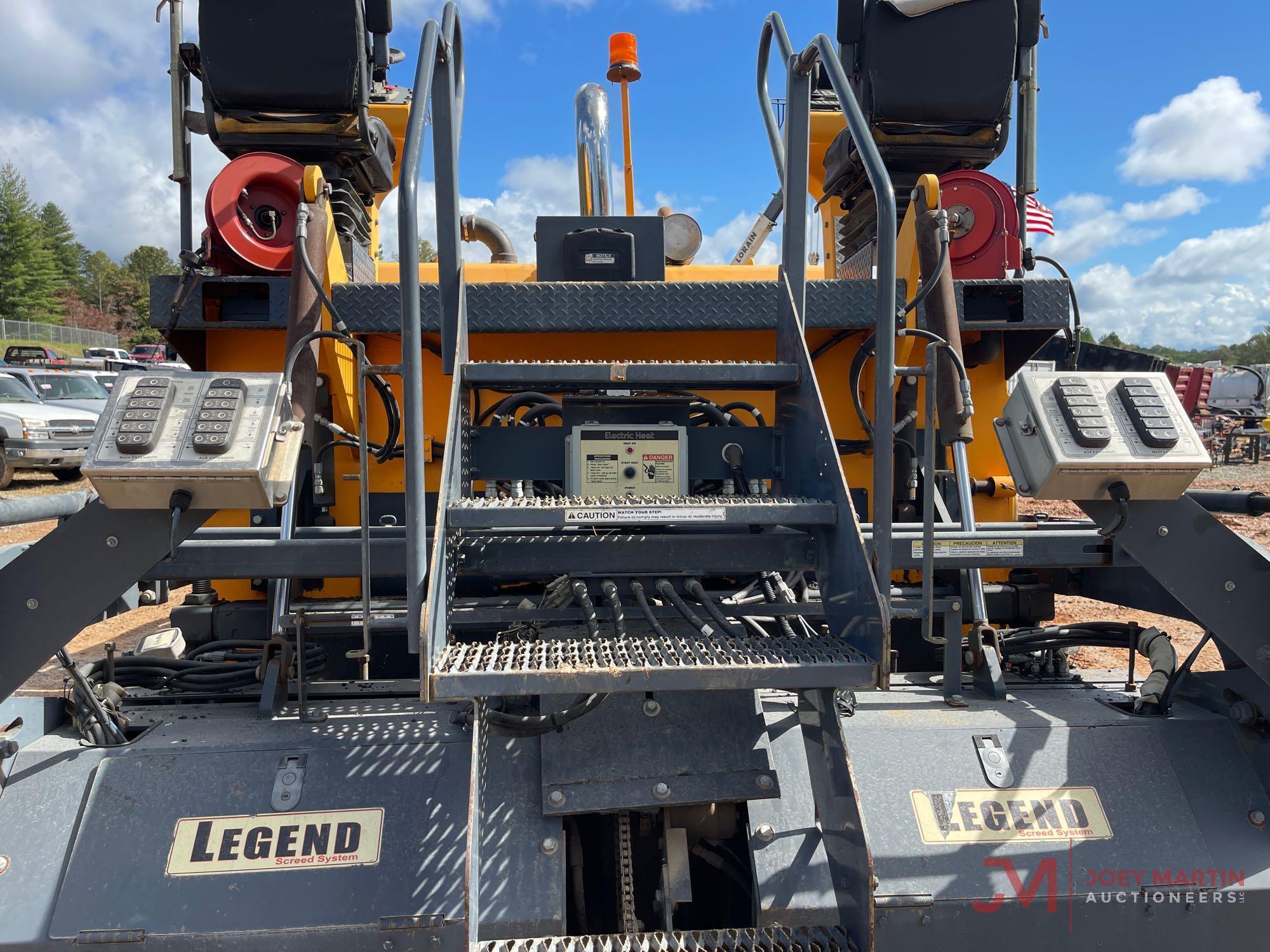2013 LEEBOY 9000 ASPHALT PAVER