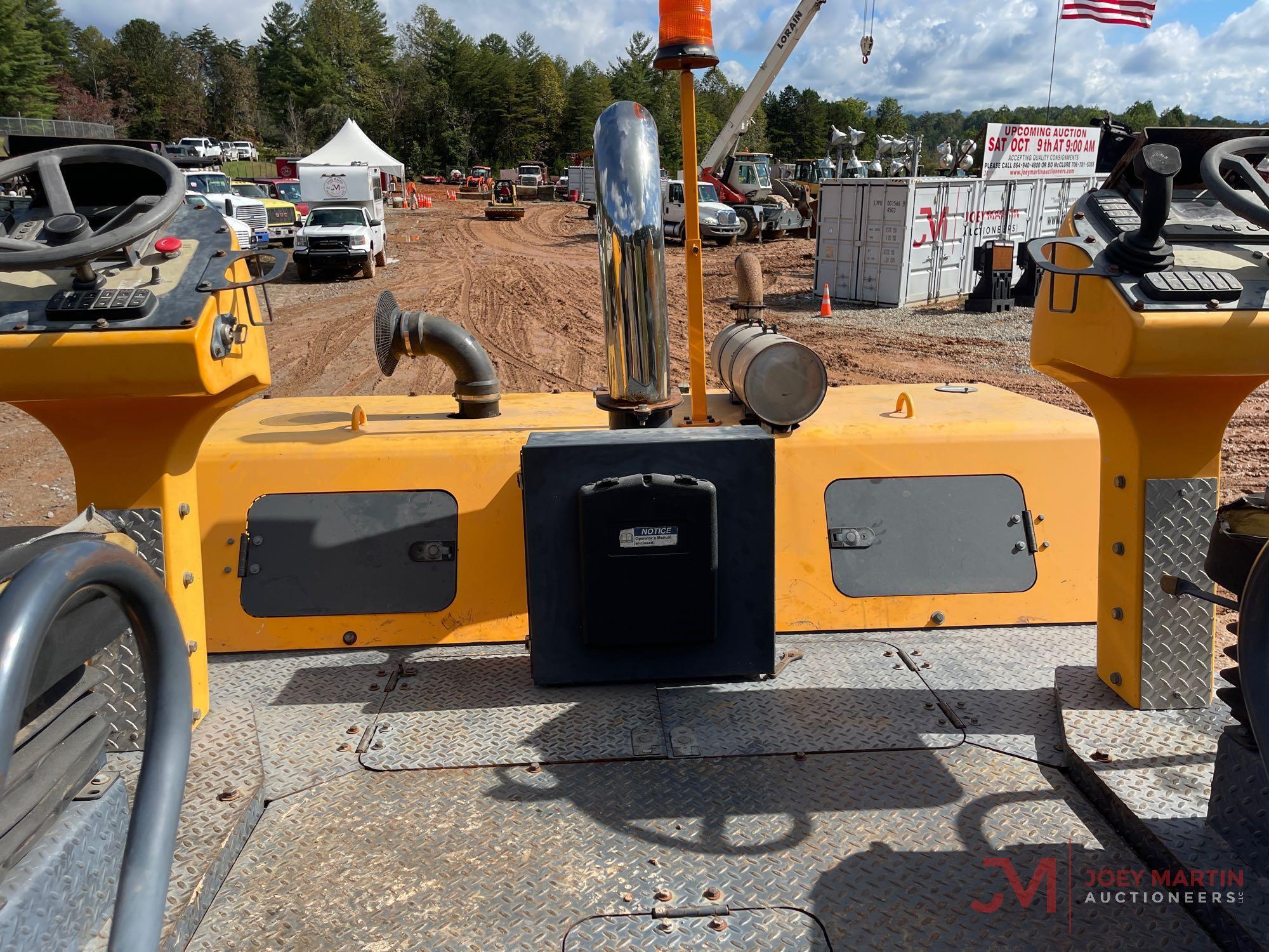 2013 LEEBOY 9000 ASPHALT PAVER