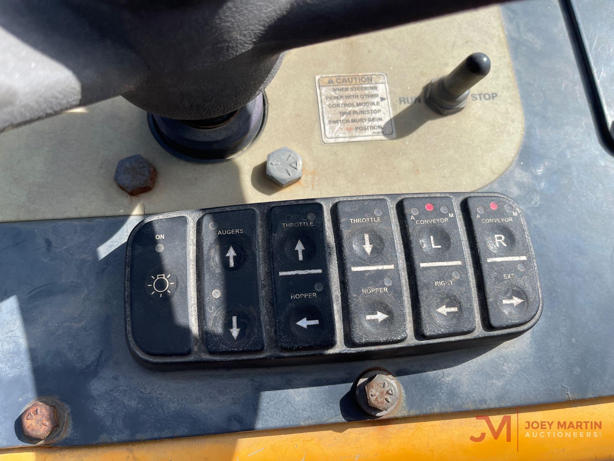 2013 LEEBOY 9000 ASPHALT PAVER