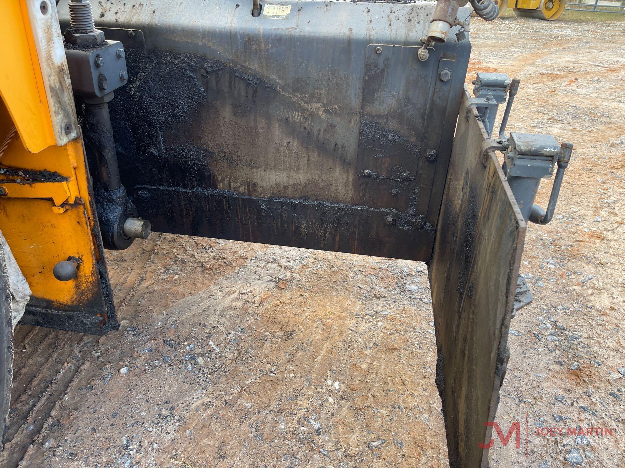 2013 LEEBOY 9000 ASPHALT PAVER