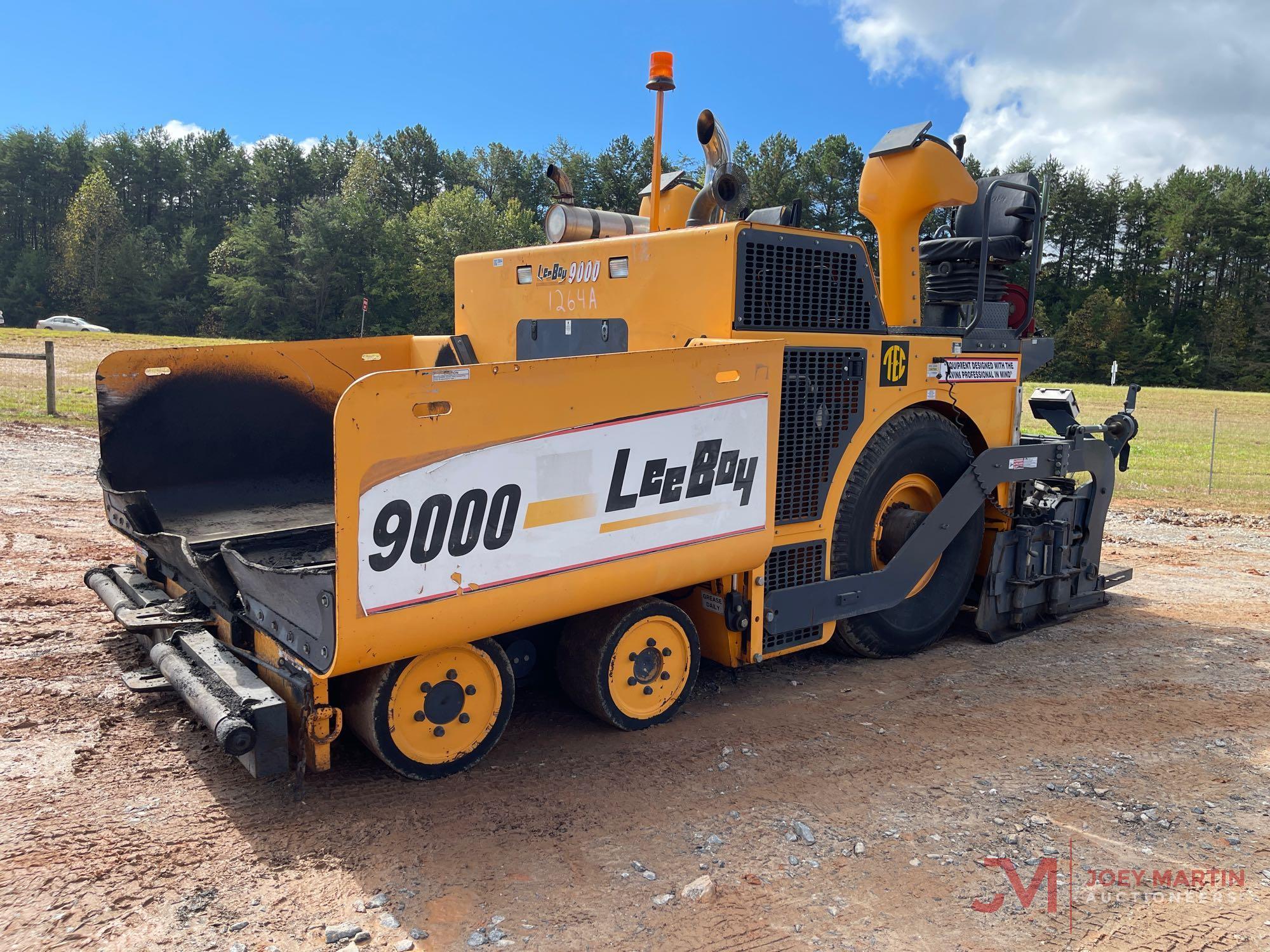 2013 LEEBOY 9000 ASPHALT PAVER