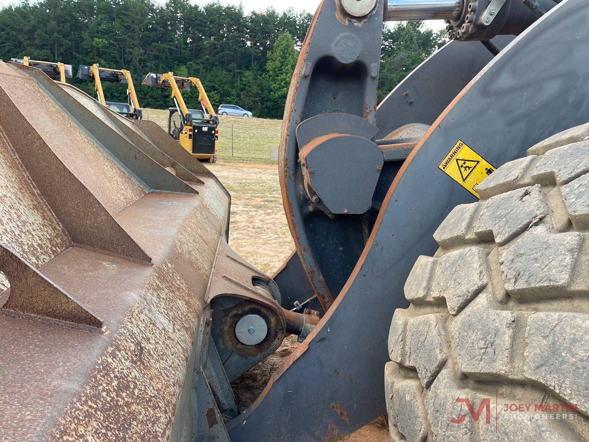 2012 VOLVO L250G RUBBER TIRE LOADER