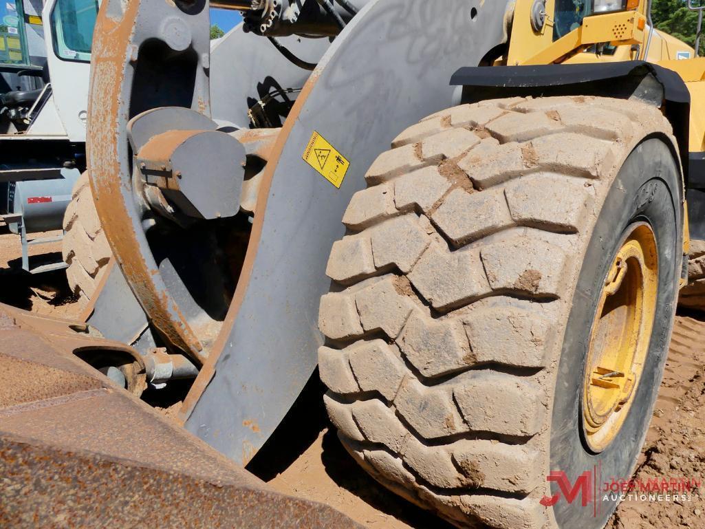 2012 VOLVO L250G RUBBER TIRE LOADER