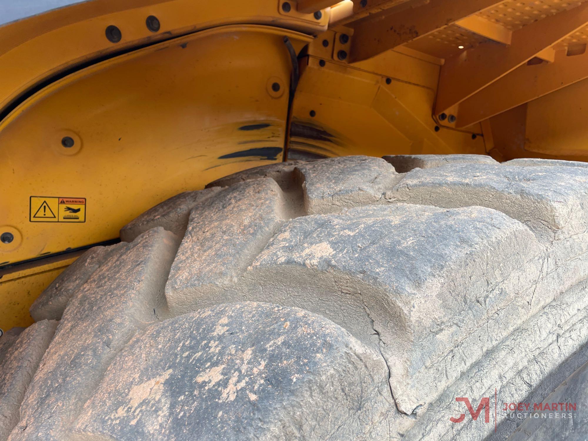 2012 VOLVO L250G RUBBER TIRE LOADER