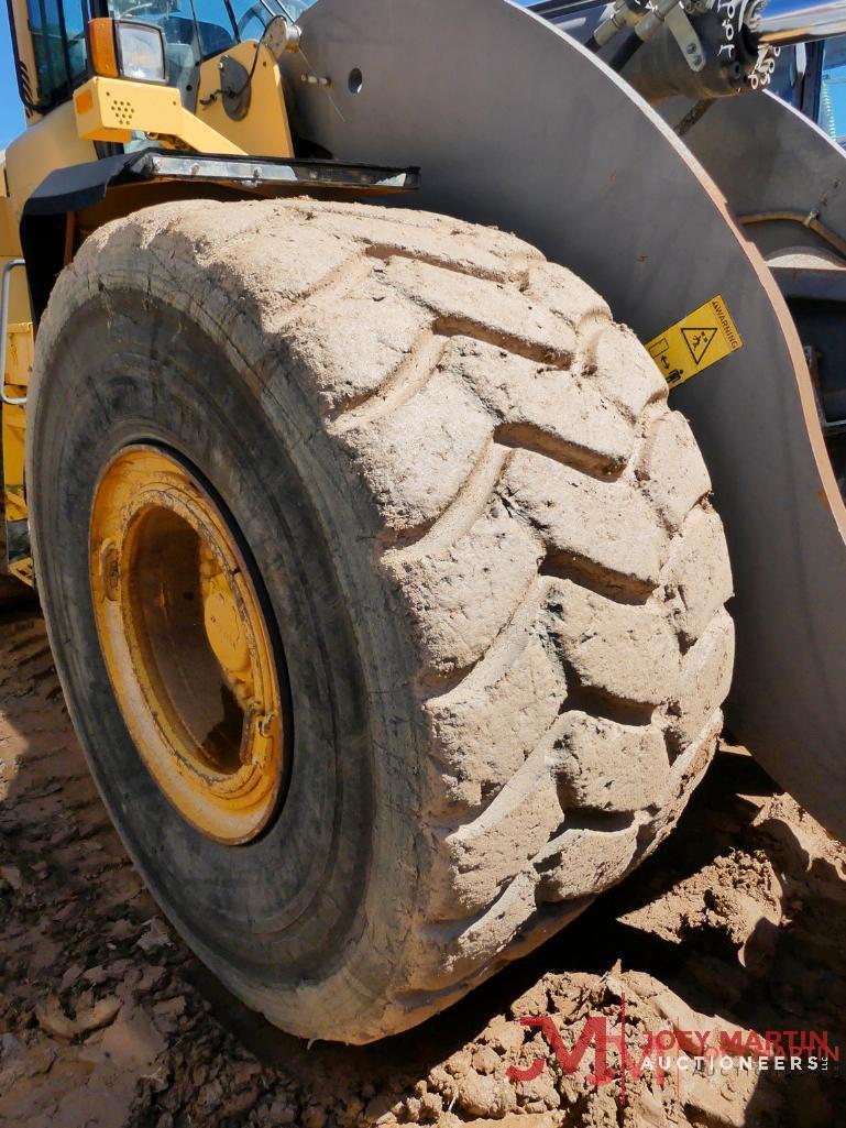 2012 VOLVO L250G RUBBER TIRE LOADER