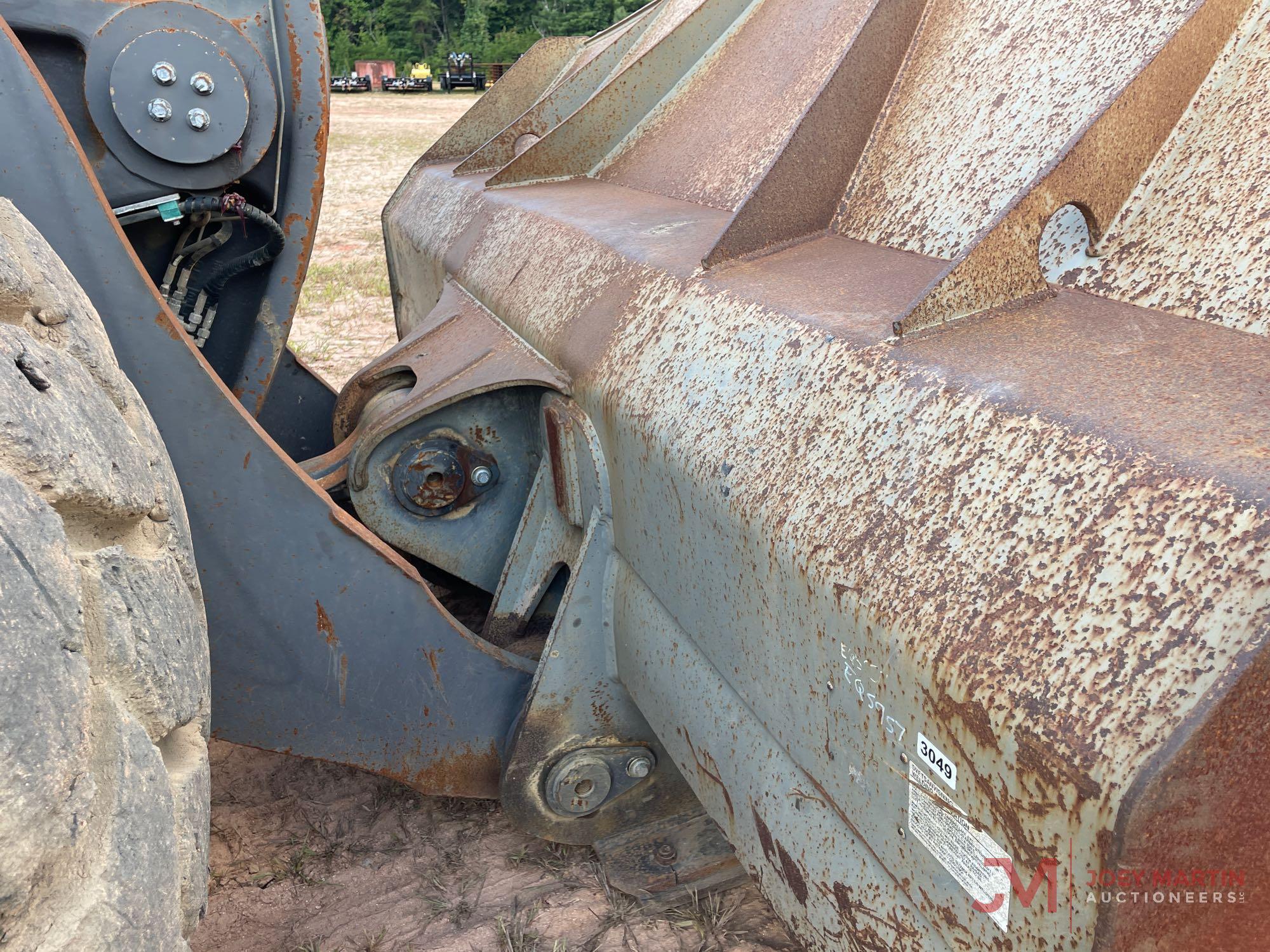 2012 VOLVO L250G RUBBER TIRE LOADER