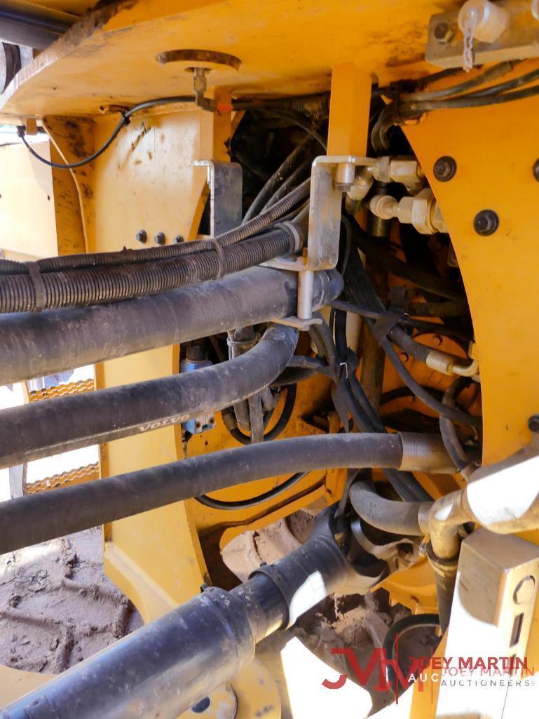2012 VOLVO L250G RUBBER TIRE LOADER