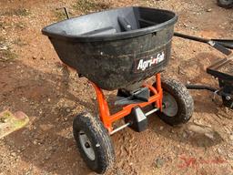PULL TYPE YARD SPREADER