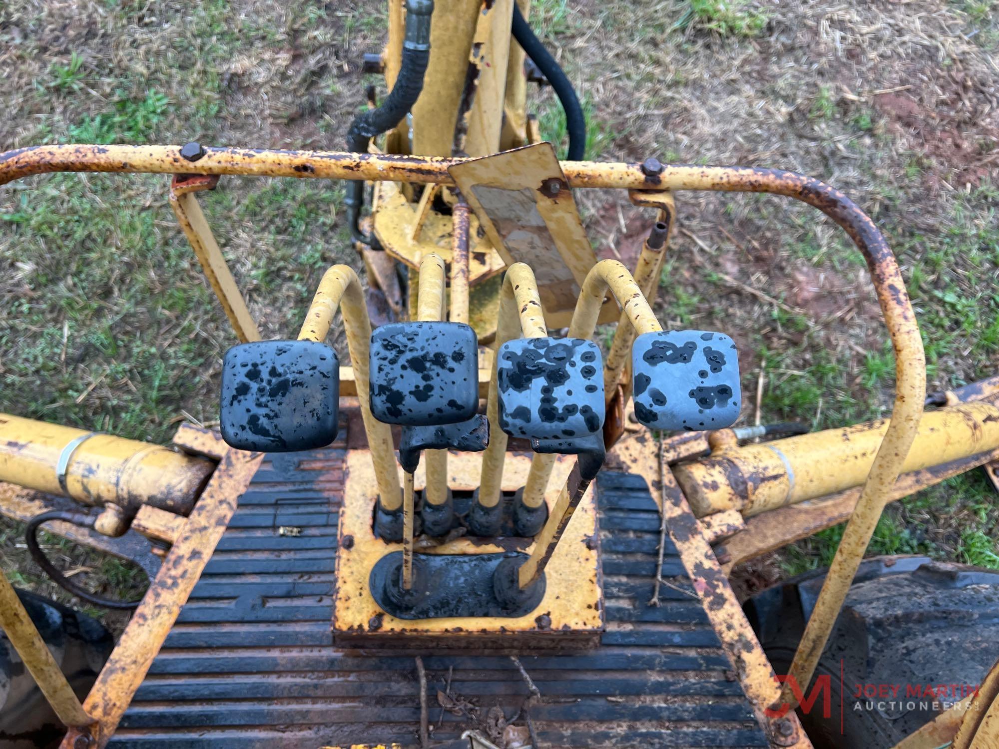 FORD 555 LOADER BACKHOE