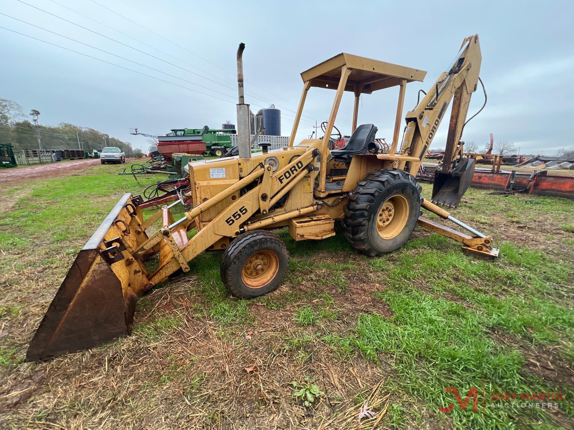 FORD 555 LOADER BACKHOE