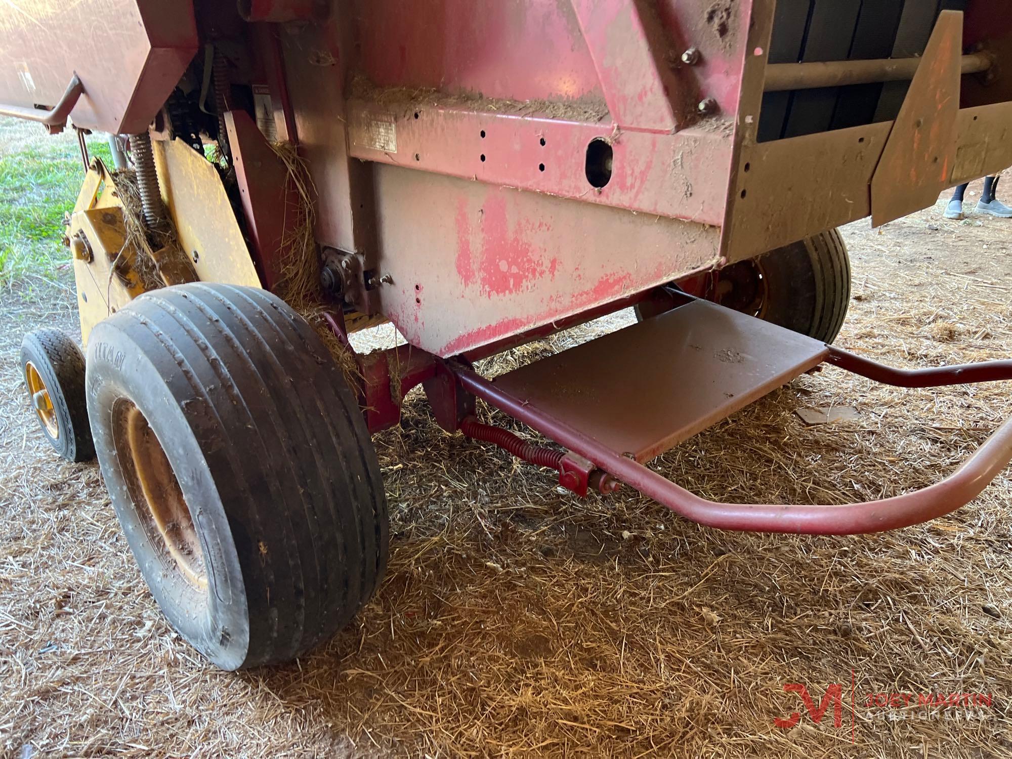 NH BR740 SILAGE SPECIAL ROUND BALER