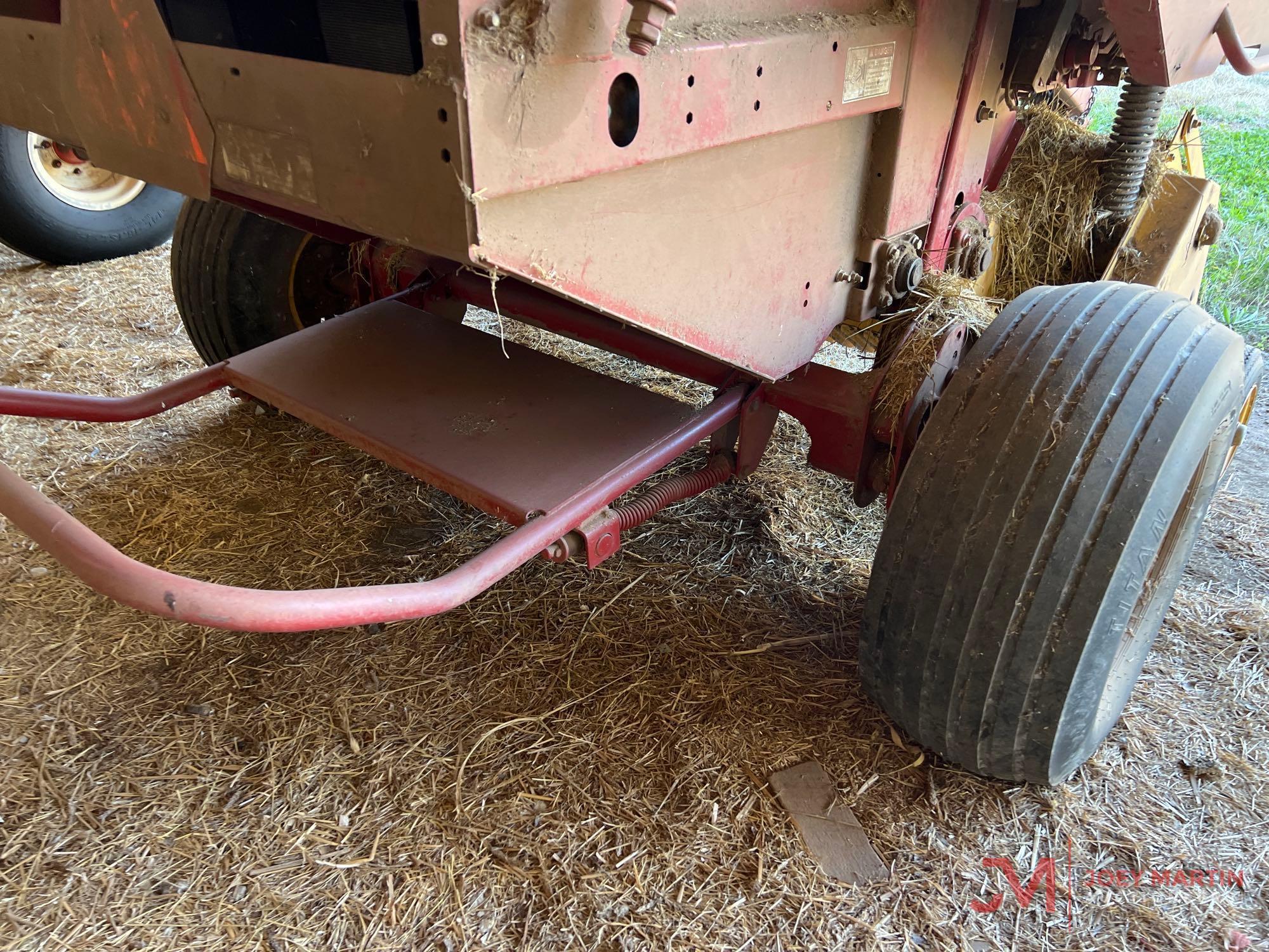 NH BR740 SILAGE SPECIAL ROUND BALER