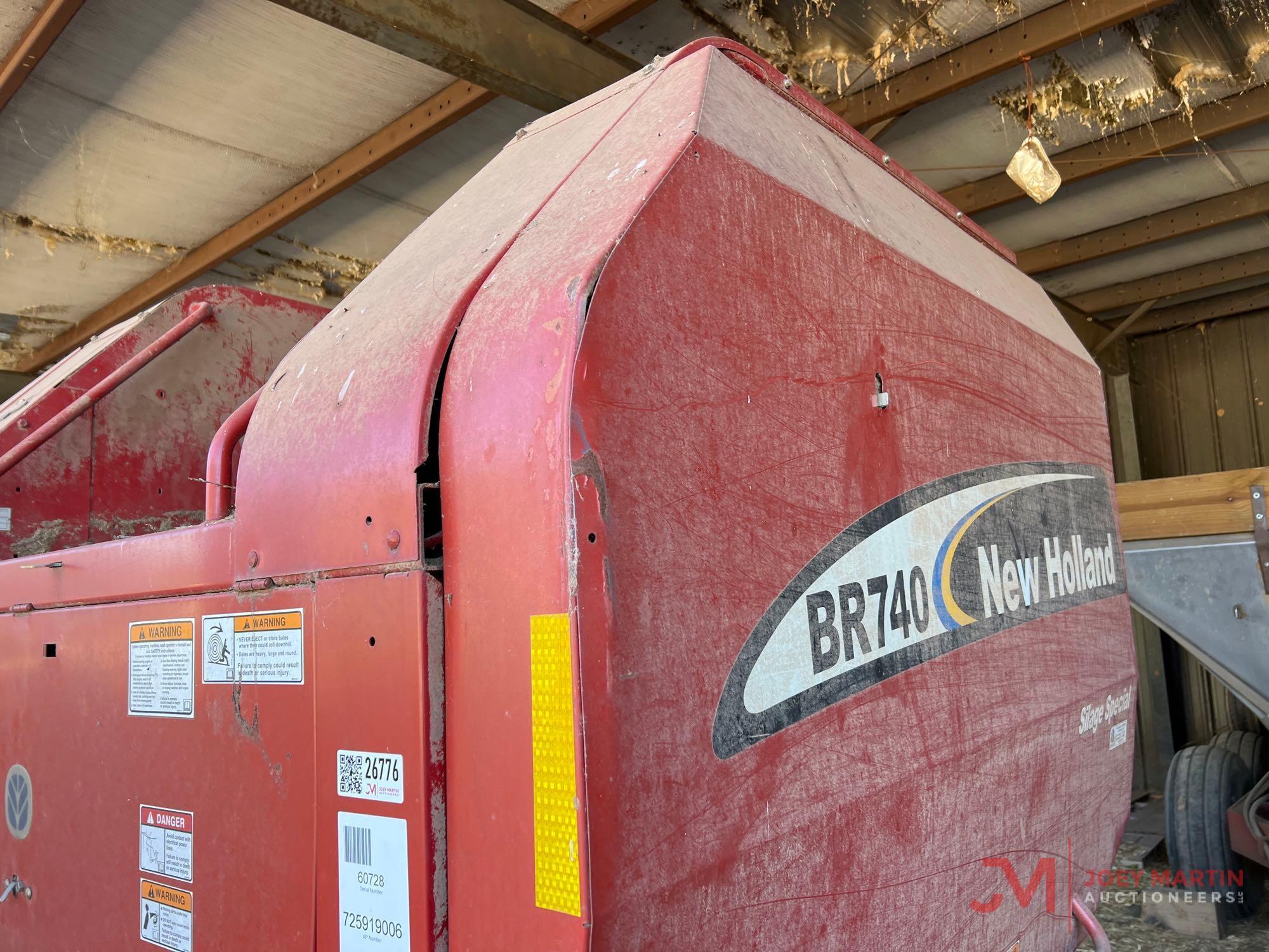 NH BR740 SILAGE SPECIAL ROUND BALER