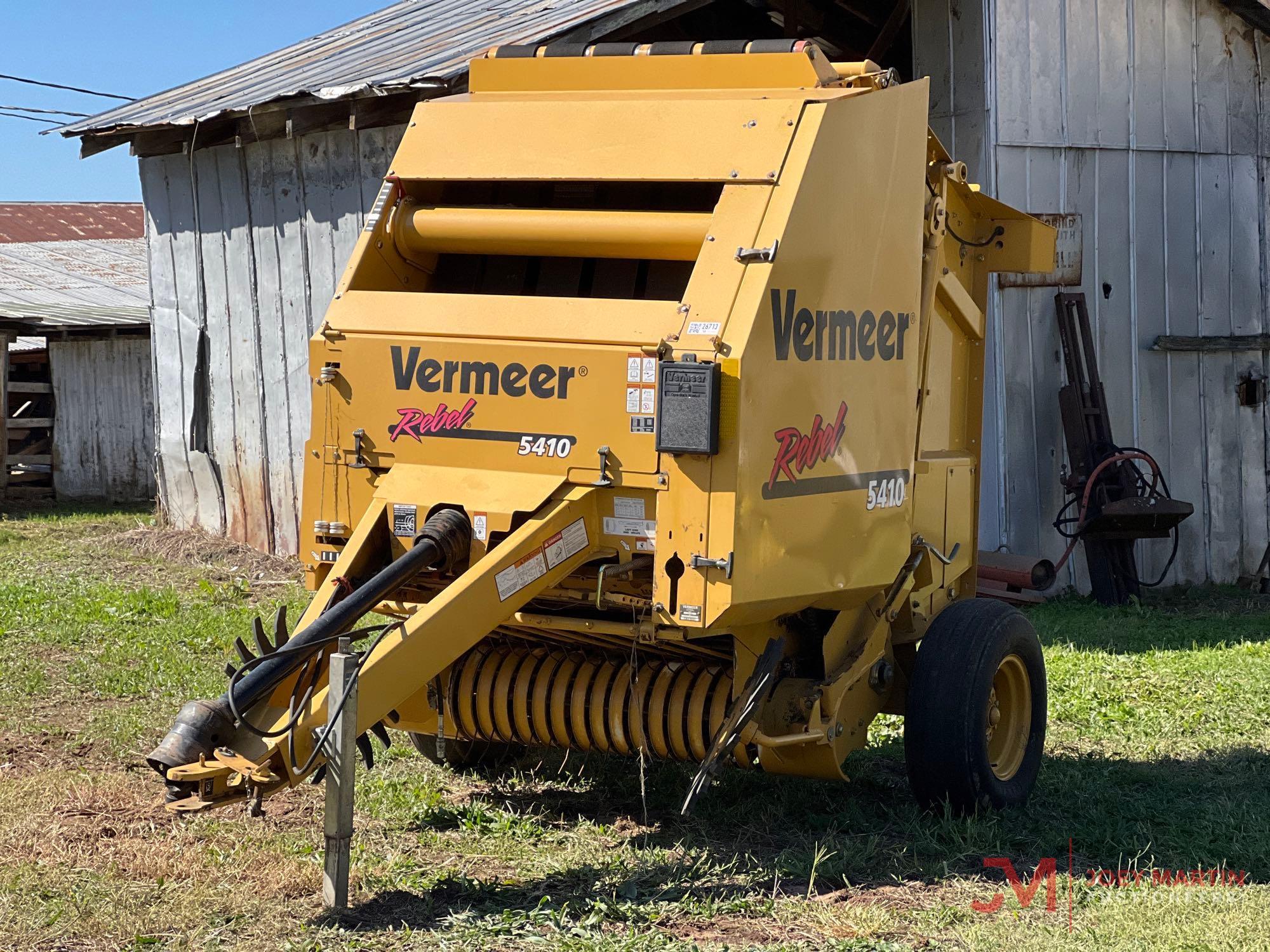 VERMEER REBEL 5410 ROUND BALER