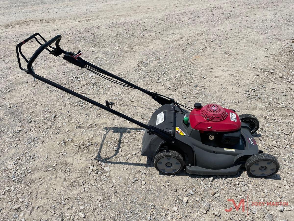 HONDA HRX - 217 PUSH MOWER